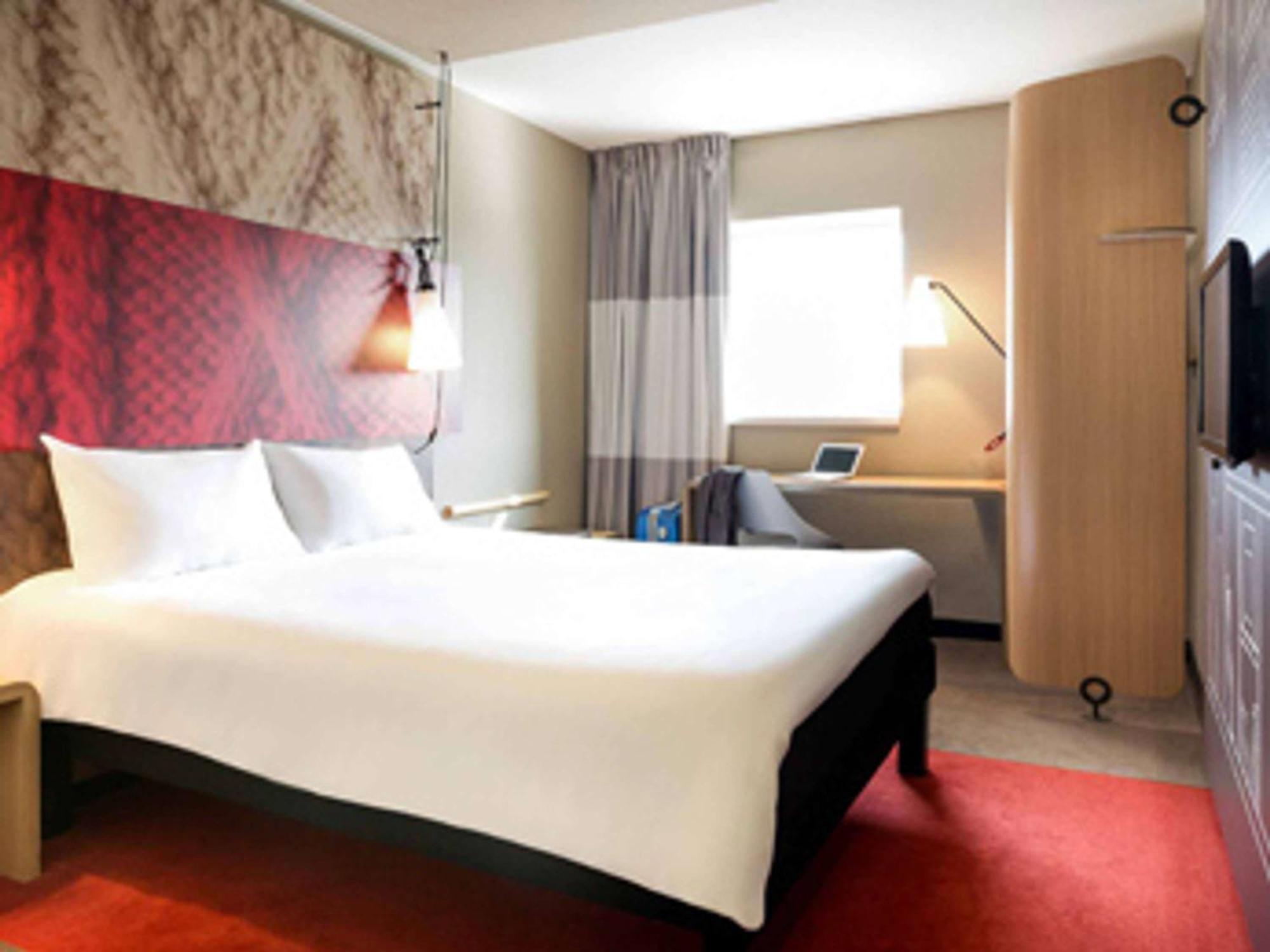 Hotel Ibis Rennes Centre Gare Sud Exterior photo