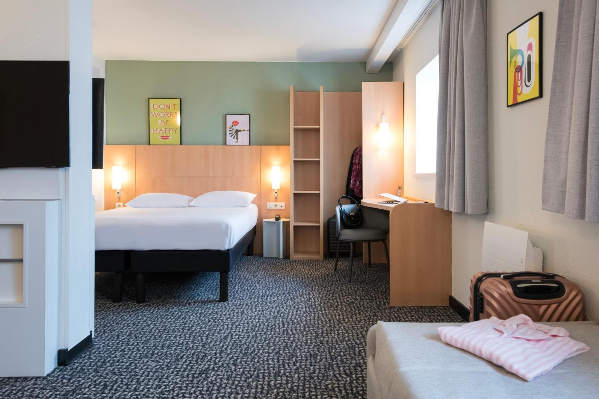 Hotel Ibis Rennes Centre Gare Sud Exterior photo