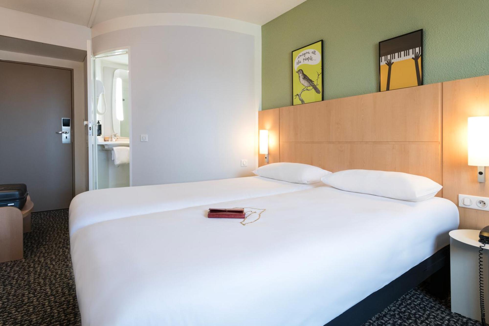 Hotel Ibis Rennes Centre Gare Sud Exterior photo