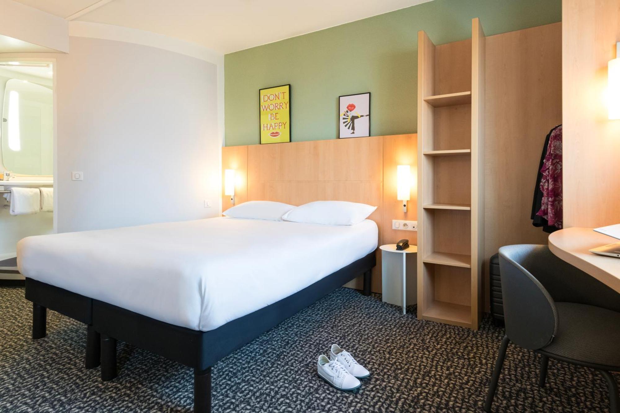 Hotel Ibis Rennes Centre Gare Sud Exterior photo