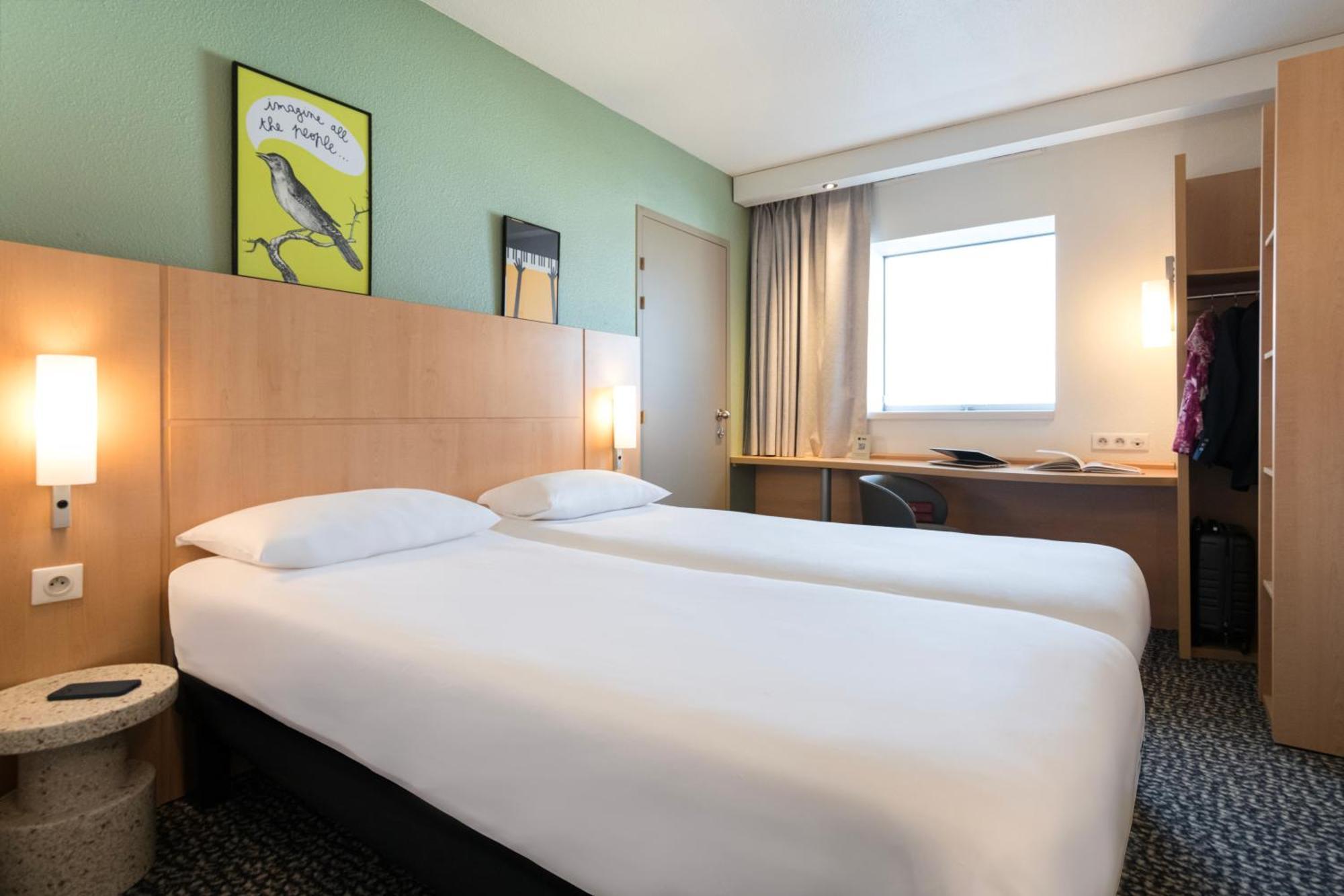 Hotel Ibis Rennes Centre Gare Sud Exterior photo