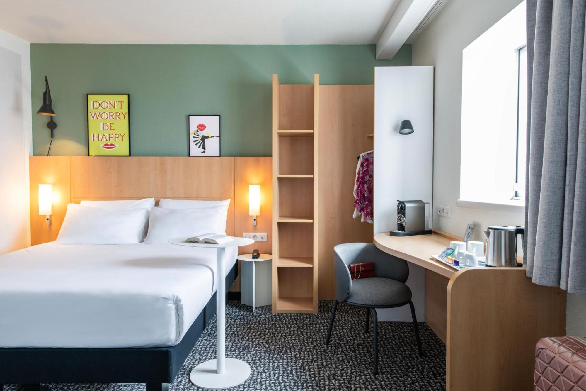 Hotel Ibis Rennes Centre Gare Sud Exterior photo